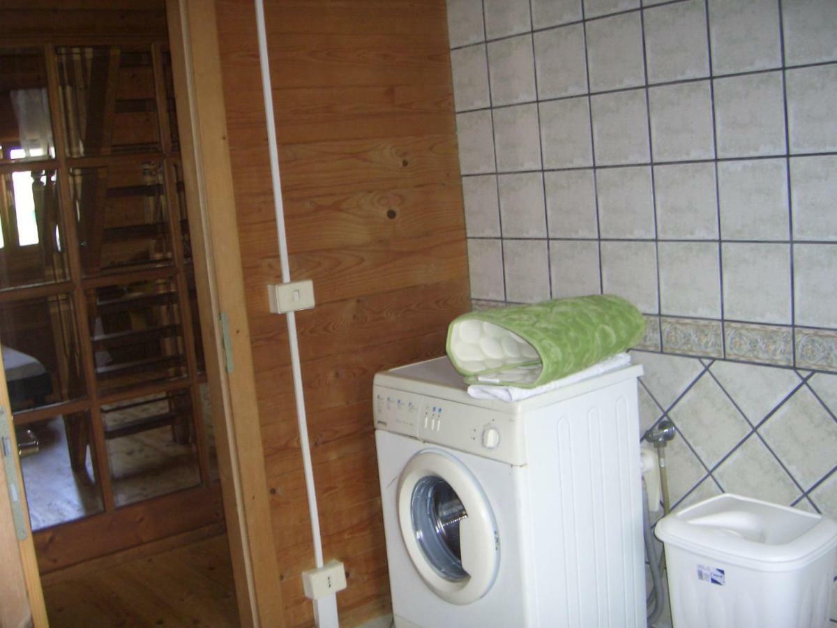 Chalet L Oasi Di Ambra 8 Posti Letto Con Uso Piscina Ardea Luaran gambar